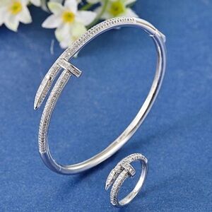 Rhinestones Copper Nail Bracelet and Ring Set
